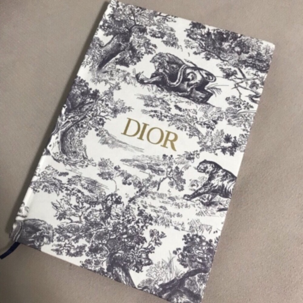 Dior notebook